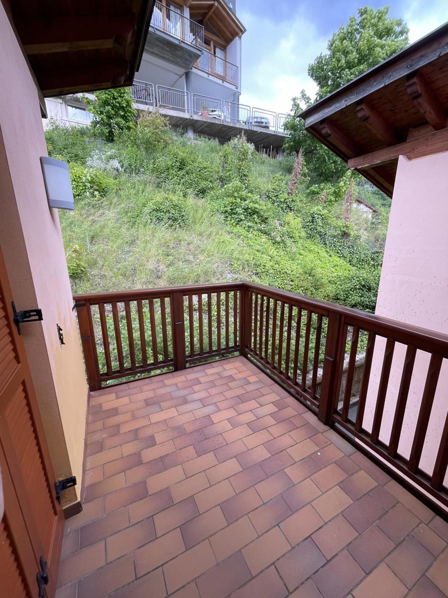 Attico Con Vista Sul Lago E Montagne A Molveno Exterior foto